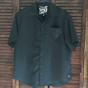 Tony hawk men’s short sleeve button down shirt.